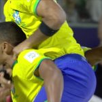 brasil-vence-a-italia-e-e-hexa-da-copa-do-mundo-de-futebol-de-areia-–-globo.com