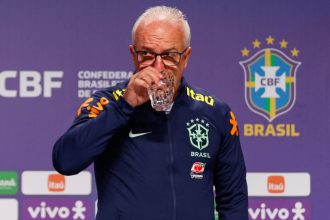 dorival-confirma-quatro-jogadores-fora-da-selecao-contra-inglaterra-e-espanha-–-tnt-sports-brasil