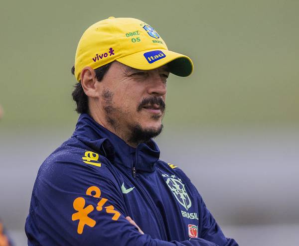 ednaldo-rodrigues-demite-fernando-diniz-do-cargo-de-tecnico-da-selecao-brasileira-–-globo.com