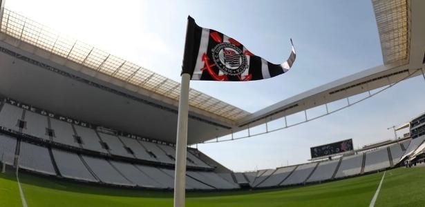 corinthians-faz-acordo-para-pagar-divida-com-advogados-de-acordo-com-caixa-–-uol-esporte