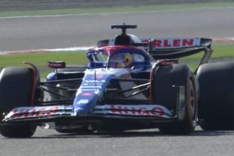 com-muito-vento,-ricciardo-lidera-primeiro-treino-livre-do-gp-do-bahrein-–-uol-esporte