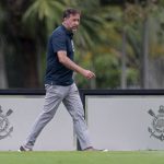 corinthians-exige-ganhar-igual-ao-flamengo-na-libra-e-quer-contratos-dos-clubes-na-mesa-–-espncom.br