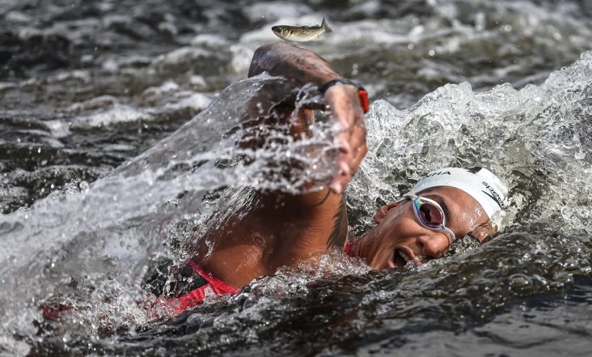 ana-marcela-cunha-brilha-no-fim-e-vence-o-rainha-do-mar-–-olimpiada-todo-dia