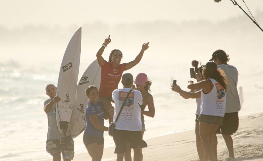 taina-hinckel-garante-2a-vaga-feminina-do-brasil-nas-olimpiadas;-medina-ainda-tem-chances-–-globo.com