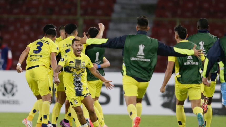 sportivo-trinidense-vence-el-nacional-fora-de-casa-e-avanca-na-libertadores-–-itatiaia