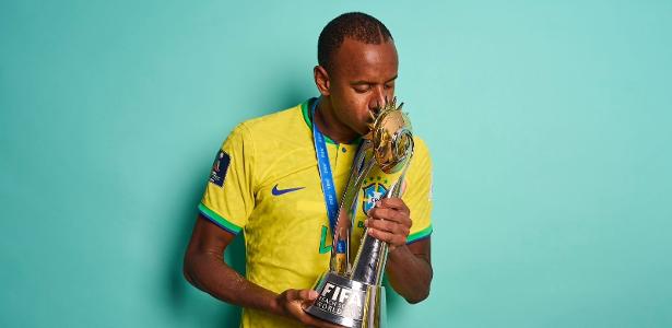 enquanto-selecao-comeca-era-dorival,-beach-soccer-usara-sexta-estrela-–-uol-esporte