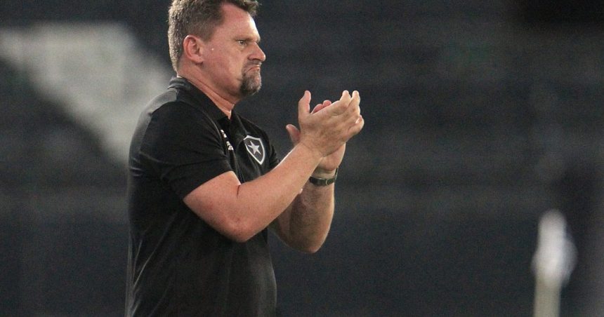 estrategia-do-botafogo-contra-o-bragantino-passa-pelo-classico-–-fogaonet