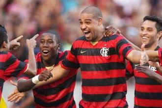 ex-flamengo-revela-briga-no-elenco-campeao-brasileiro-de-2009-–-coluna-do-fla