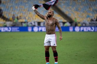 gabigol-e-wesley-nao-sao-relacionados-para-flamengo-x-madureira-por-lesoes-musculares-–-tnt-sports-brasil