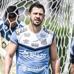 giuliano-e-preservado-em-mais-um-treino-do-santos,-que-quer-o-meia-100%-–-diario-do-peixe