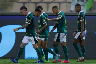 palmeiras-ve-reforcos-em-niveis-diferentes-na-temporada,-mas-peca-importante-segue-sem-previsao-de-chegada-–-trivela