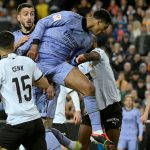 arbitro-de-valencia-x-real-madrid-encerra-jogo-segundos-antes-de-gol-de-bellingham-e-revolta-jogadores;-veja-momento-–-espncom.br