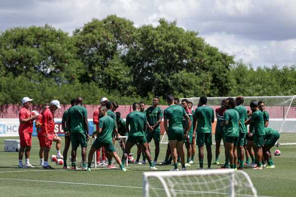 escalacao-do-fluminense:-diniz-deve-mandar-time-misto-contra-o-botafogo-–-globo