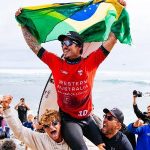 gabriel-medina-da-show,-e-campeao-do-isa-games-e-se-garante-nas-olimpiadas-–-uol-esporte