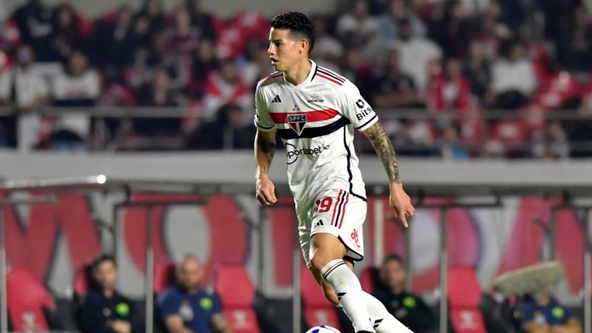 sao-paulo:-carpini-confirma-que-james-rodriguez-sera-inscrito-no-paulistao-antes-do-mata-mata-–-tnt-sports-brasil