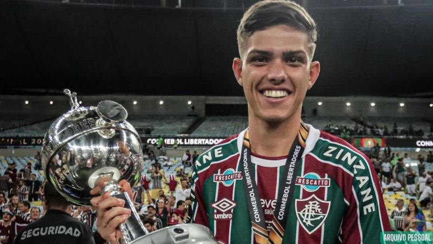 amazonas-fc-oficializa-contratacao-do-meia-giovanni,-ex-fluminense-e-ajax-–-portal-esporte-manaus