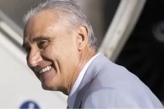 festa-no-ct-e-torcida-aplaude-de-pe:-tite-tem-grande-noticia-do-flamengo-nos-bastidores-e-novo-reforco-e-deixa-todo-mundo-rindo-pelas-paredes-–-portal-da-torcida