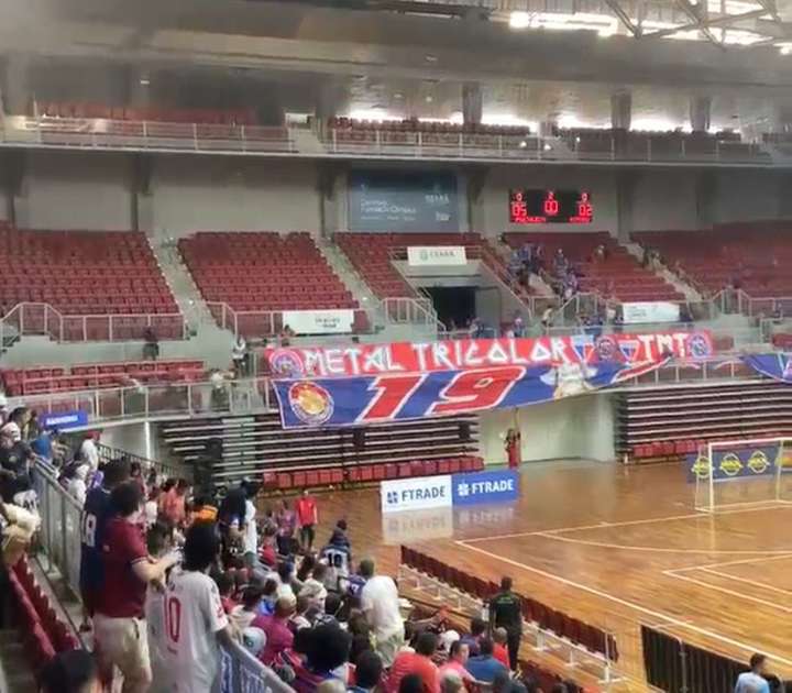 torcidas-organizadas-do-fortaleza-brigam-em-jogo-de-futsal-no-cfo-e-sao-suspensas-pelo-clube-–-diario-do-nordeste