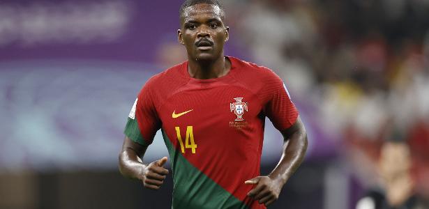 flamengo-avanca-para-comprar-volante-portugues-william-carvalho-–-uol-esporte