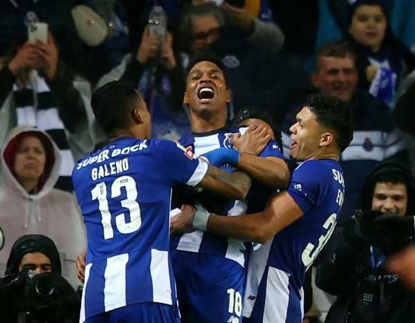 porto-massacra-o-benfica-em-classico-com-show-brasileiro:-5-a-0-–-globo.com