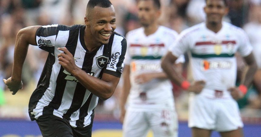 comentarista-rasga-elogios-a-marlon-freitas,-do-botafogo:-‘ele-e-aquele-famoso-box-to-box’-–-fogaonet