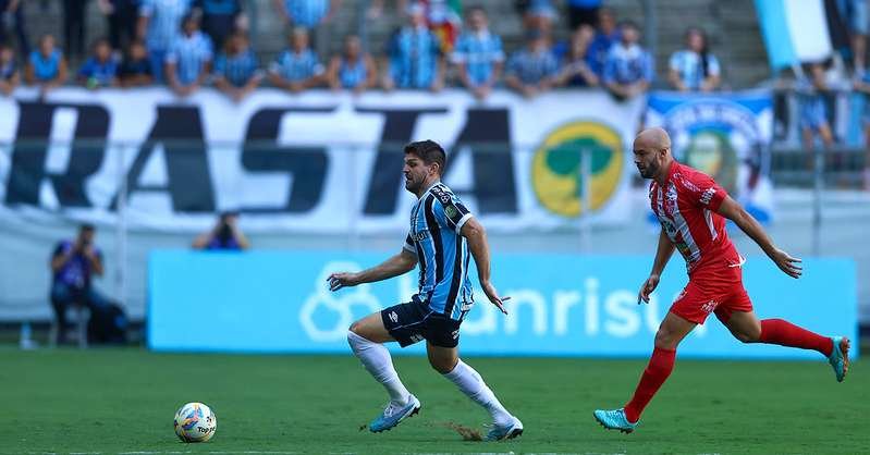 gremio-segue-com-problema-na-defesa-e-tem-media-de-um-gol-sofrido-por-partida-–-correio-do-povo