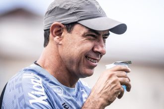 santos-negocia-contratacao-de-meio-campista-destaque-do-paulistao-–-sportbuzz