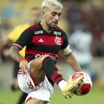 arrascaeta-se-ve-longe-da-europa-e-relata-brincadeira-de-braz-sobre-o-boca-–-uol-esporte