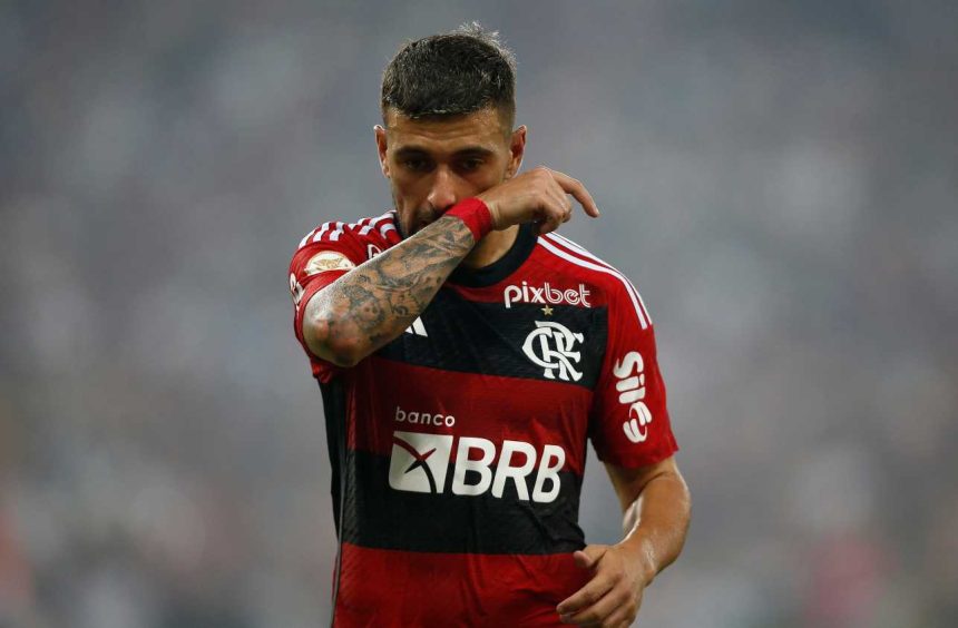 arrascaeta,-do-flamengo,-e-destaque-entre-os-meias-do-brasileirao-serie-a-em-2024-–-torcedores.com