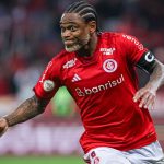 jornalista-revela-destino-de-luiz-adriano,-que-esta-de-saida-do-internacional-–-antenados-no-futebol