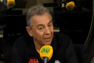 nao-esperou-+2-minutos-e-soltou-a-boca-no-microfone:-flavio-prado-revela-que-gigante-brasileiro-sofrera-no-brasileirao-–-portal-da-torcida