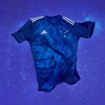 cruzeiro-lanca-nova-camisa-para-a-temporada-2024;-fotos-–-globo