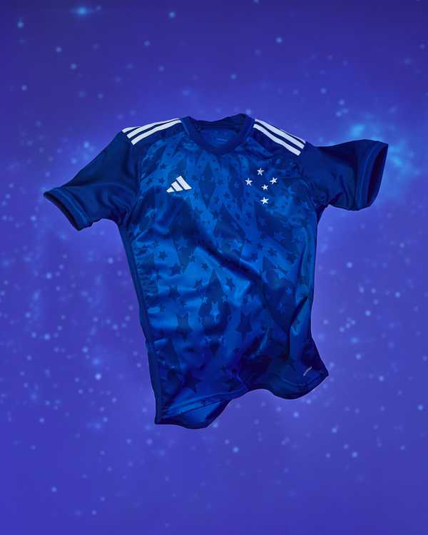 cruzeiro-lanca-nova-camisa-para-a-temporada-2024;-fotos-–-globo