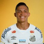 santos-contrata-lateral-destaque-do-mirassol-e-chega-a-15-reforcos-em-2024-–-o-tempo