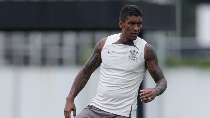 paulinho-volta-a-treinar-com-o-elenco,-e-corinthians-ja-estima-prazo-de-retorno-–-itatiaia