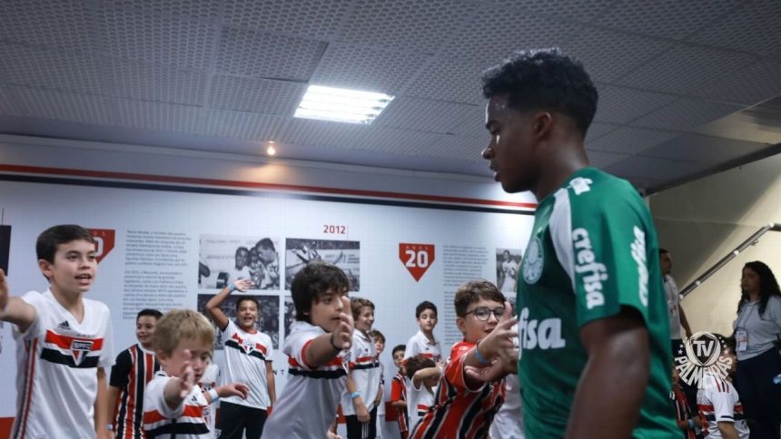 como-endrick-virou-referencia-ate-para-torcedores-rivais-do-palmeiras:-‘muitos-ja-se-imaginam-torcendo-por-ele-na-selecao-ou-no-real’-–-espncom.br