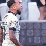 com-problema-no-meio,-corinthians-ve-fico-de-maycon-como-reforco-–-uol-esporte