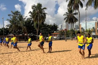 selecao-brasileira-de-futebol-de-cegos-inclui-treinos-na-praia;-confira-–-torcedores.com