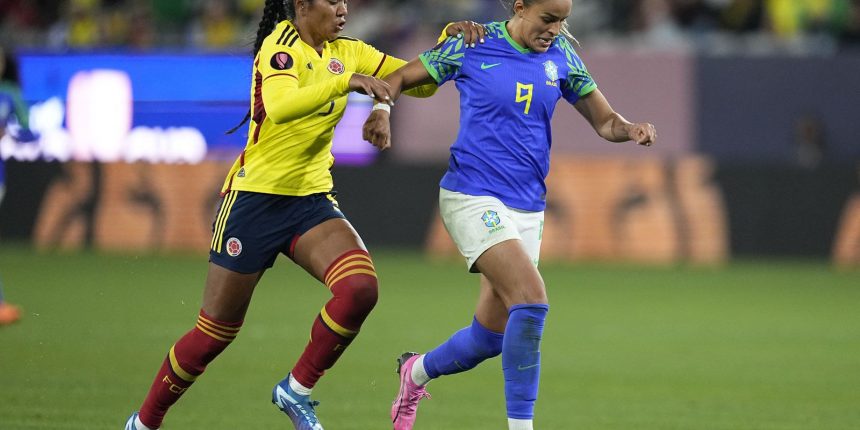 selecao-feminina-de-futebol-vence-e-se-classifica-na-copa-ouro-–-agencia-brasil