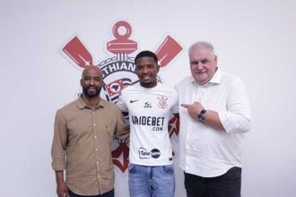 corinthians-anuncia-a-contratacao-do-zagueiro-caca-–-globo