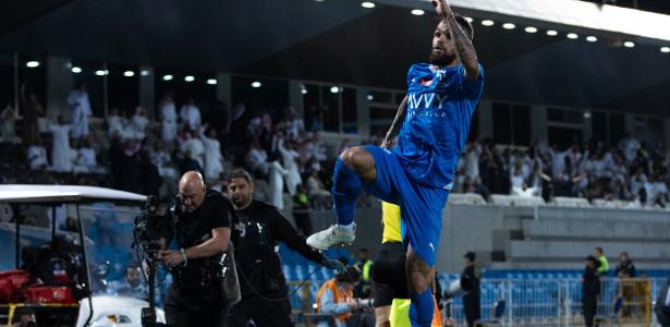 michael-marca,-al-hilal-vence-e-iguala-recorde-de-vitorias-seguidas-–-uol-esporte