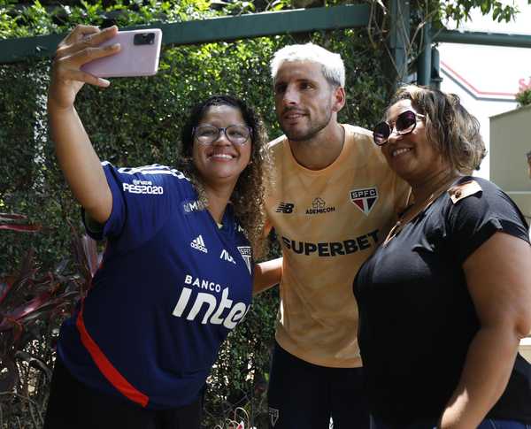 bola-parada,-finalizacoes,-coletivo…-veja-como-foi-o-treino-do-sao-paulo-para-jogo-decisivo-–-globo