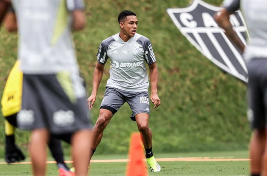 reforco-do-atletico-faz-gols-em-treino-de-finalizacao-no-ct;-assista-–-no-ataque