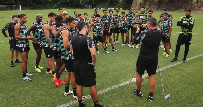 botafogo-deve-poupar-titulares-para-libertadores-e-relacionar-diversos-jovens-da-base-para-jogo-com-sampaio-correa-–-fogaonet