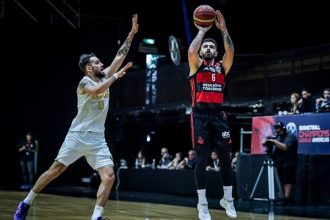 flamengo-vence-o-obras-sanitarias-pelo-primeiro-jogo-das-quartas-de-finais-da-champions-league-das-americas-de-basquete-–-lance!-–-lance!