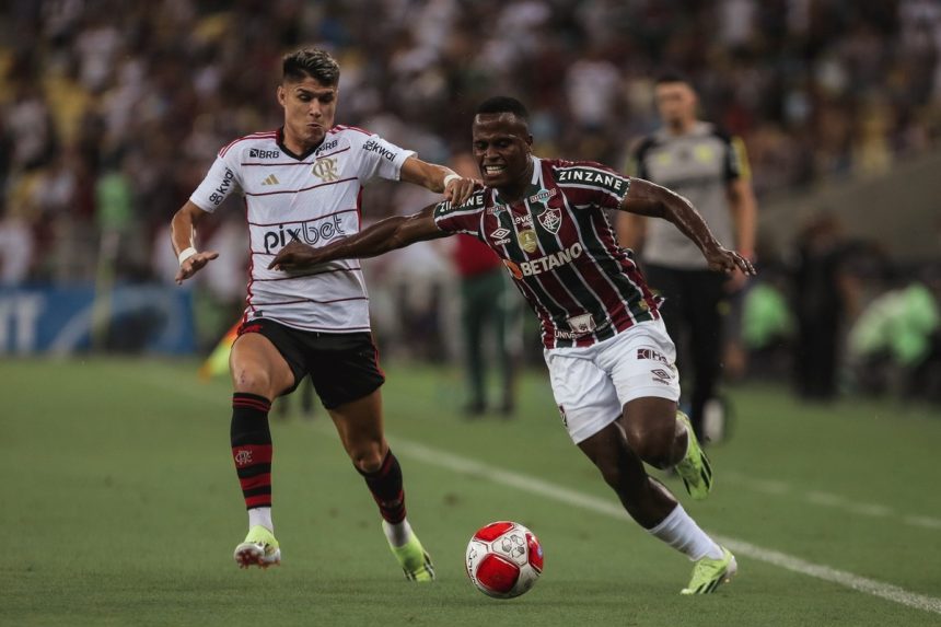 flamengo-bate-o-fluminense-por-2-a-0-e-sai-em-vantagem-na-semifinal-do-carioca-–-extra