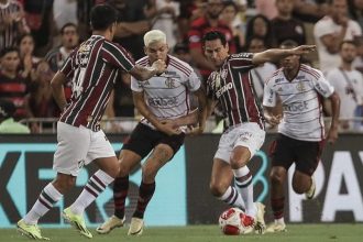 flamengo-vence-o-fluminense-e-fica-a-um-passo-da-final-do-cariocao-–-blog-do-madeira