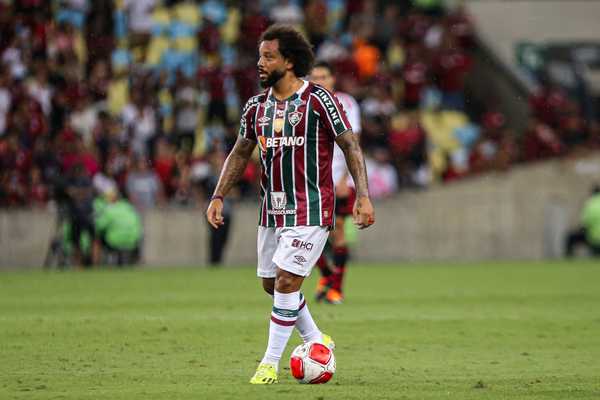 marcelo-se-desculpa-com-a-torcida-do-fluminense-apos-derrota-no-fla-flu:-“tem-que-honrar-esta-camisa”-–-globo.com