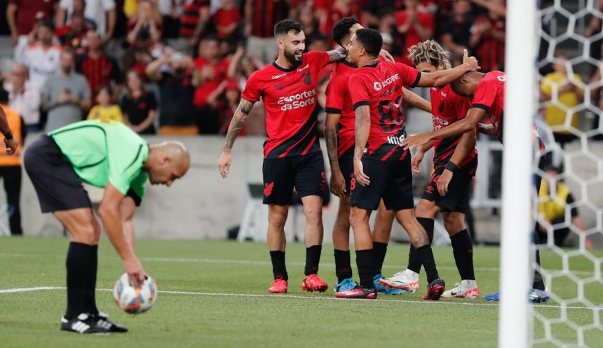 athletico-da-show,-atropela-o-londrina-na-estreia-de-cuca-e-avanca-a-semifinal-–-um-dois-esportes