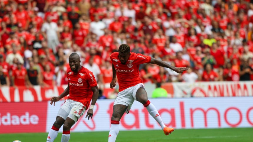 zagueiro-sente-dores-e-deve-desfalcar-o-inter-na-copa-do-brasil-–-itatiaia